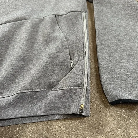 Y2K Oakley Icon Crewneck Sweatshirt Size L Performance Pullover Gray Stretch - Picture 3 of 9